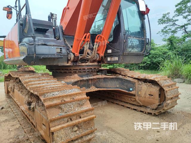 右前45(整机外观) 右前45(整机外观)