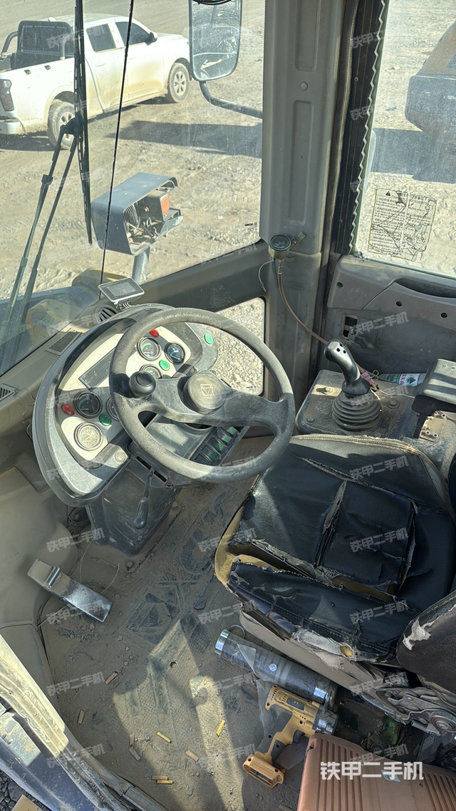 驾驶室工作台（整机外观及大件）