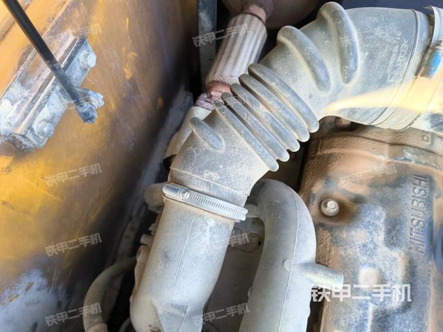 氣門室蓋螺絲特寫(上車部件) 氣門室蓋螺絲特寫(上車部件)