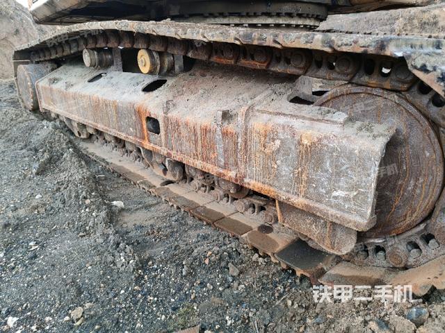 右側履帶整體(行走機構) 右側履帶整體(行走機構)