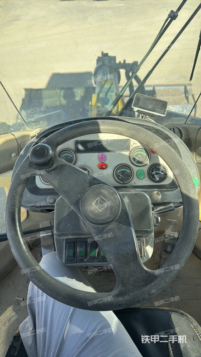 驾驶室操作台（整机外观及大件）