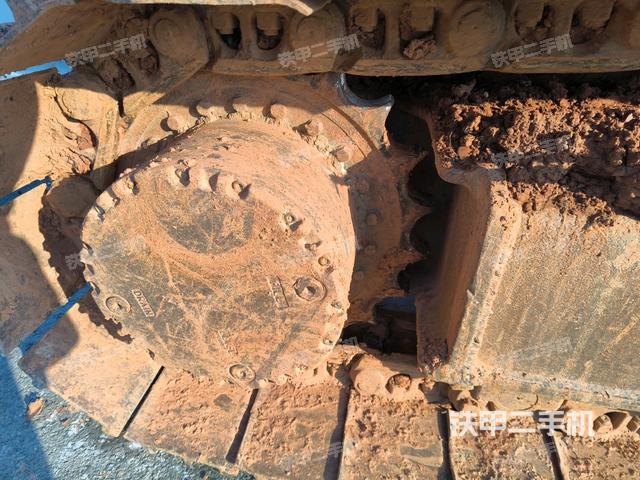 大臂油缸整體?豎拍（工作和回轉(zhuǎn)裝置）