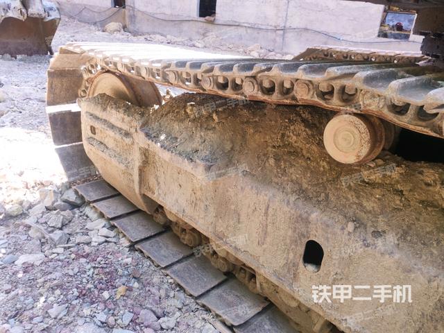 右侧行走马达盖板(行走机构) 右侧行走马达盖板(行走机构)