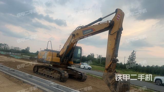 雷沃重工FR200E挖掘機(jī)