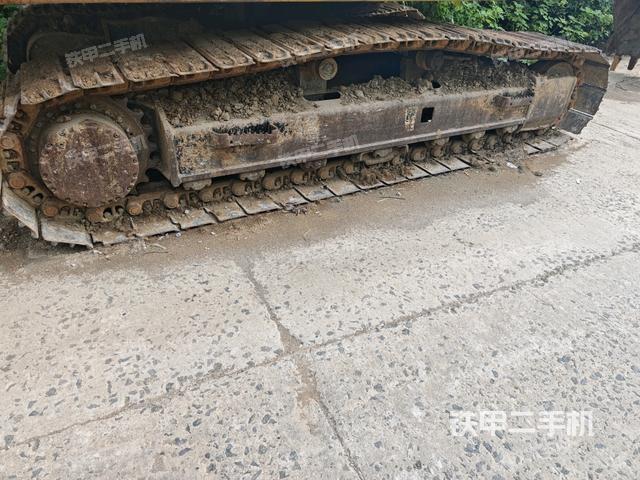 单侧履带整体（整机外观）