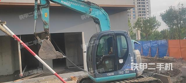 神鋼SK70SR-1ES挖掘機(jī)
