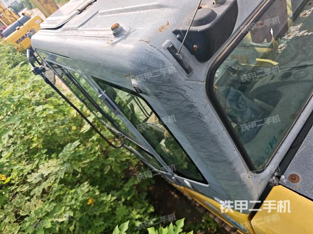 驾驶室整体（整机外观）