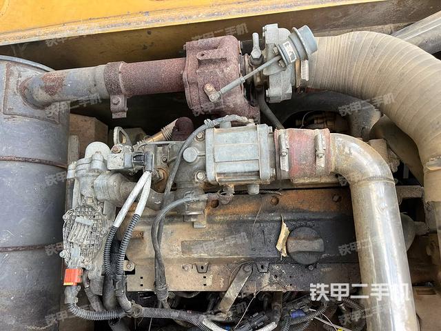 發(fā)動(dòng)機(jī)整體俯視(整機(jī)外觀) 發(fā)動(dòng)機(jī)整體俯視(整機(jī)外觀)