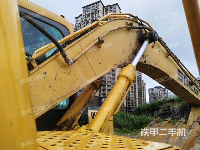 大臂整體?右側(cè)(工作和回轉(zhuǎn)裝置) 大臂整體?右側(cè)(工作和回轉(zhuǎn)裝置)