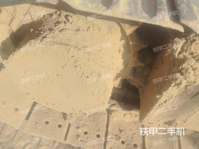 右驅(qū)動輪(行走機構(gòu)) 右驅(qū)動輪(行走機構(gòu))