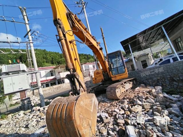 龍工LG6150挖掘機(jī)