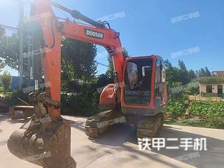 斗山DX75-9C挖掘机实拍图片