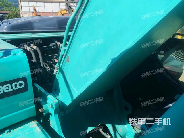 大臂根部 斜视(工作和回转装置) 大臂根部 斜视(工作和回转装置)