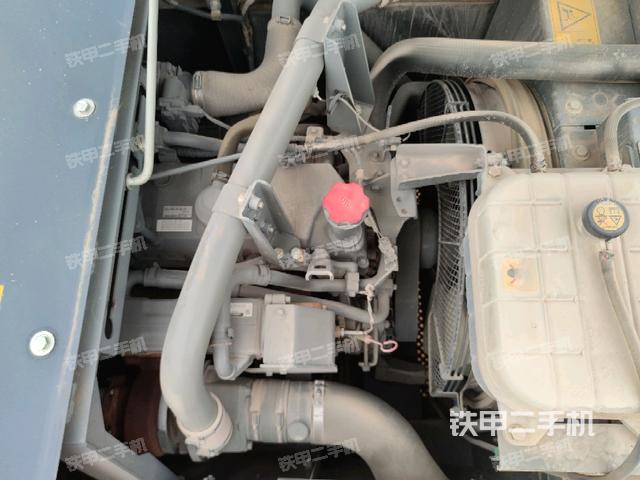 气门室盖螺丝特写(上车部件) 气门室盖螺丝特写(上车部件)