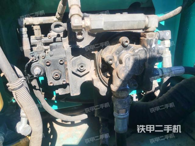 液压泵斜45 左(大件舱室) 液压泵斜45 左(大件舱室)