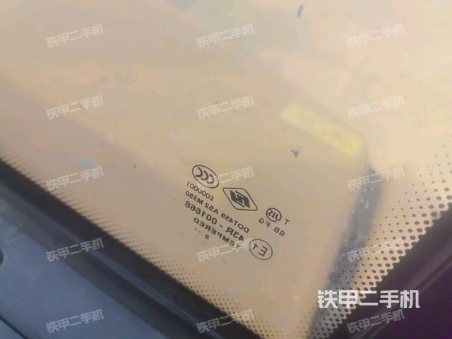 后窗玻璃角標(biāo)(駕駛室部分) 后窗玻璃角標(biāo)(駕駛室部分)