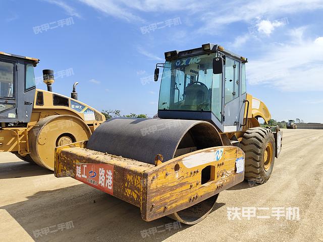 徐工XS222J压路机