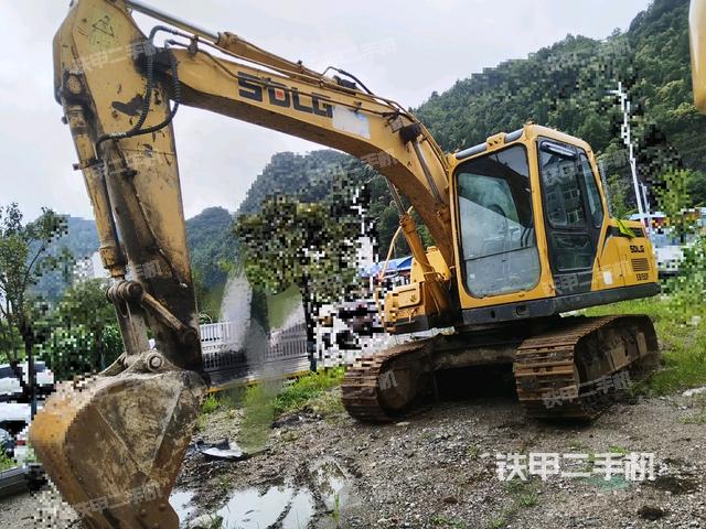 山东临工E6135F挖掘机