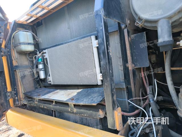 電瓶（大件艙室）