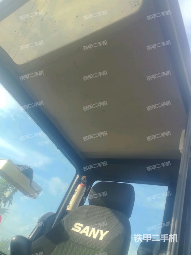 頂棚整體(駕駛室部分) 頂棚整體(駕駛室部分)