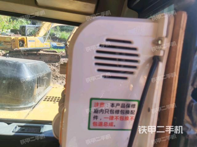駕駛室左后45度(駕駛室部分) 駕駛室左后45度(駕駛室部分)