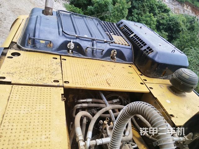 氣門室蓋螺絲特寫(上車部件) 氣門室蓋螺絲特寫(上車部件)