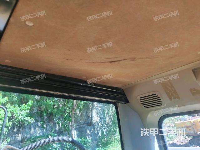 駕駛室正側(cè)(駕駛室部分) 駕駛室正側(cè)(駕駛室部分)