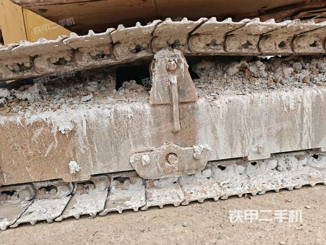 右驅(qū)動輪（行走機(jī)構(gòu)）