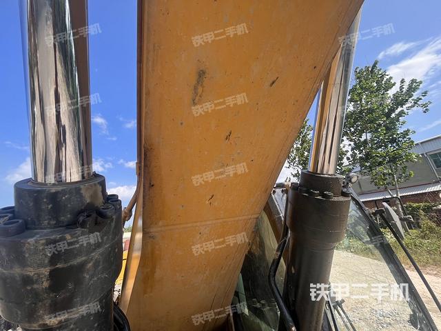 大臂油缸整體?豎拍(工作和回轉裝置) 大臂油缸整體?豎拍(工作和回轉裝置)