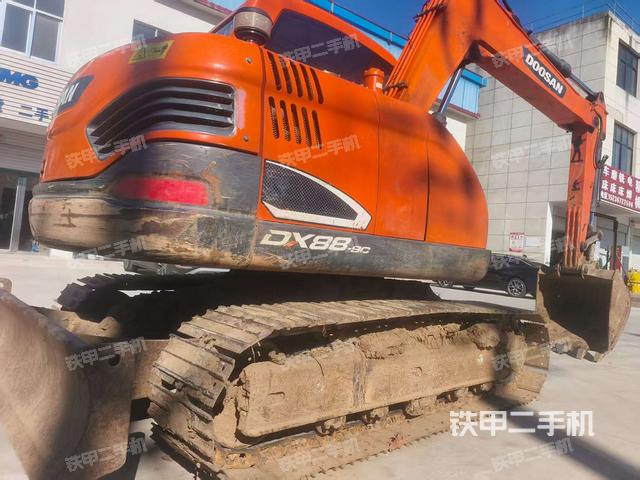 整机右后45°(整机外观) 整机右后45°(整机外观)