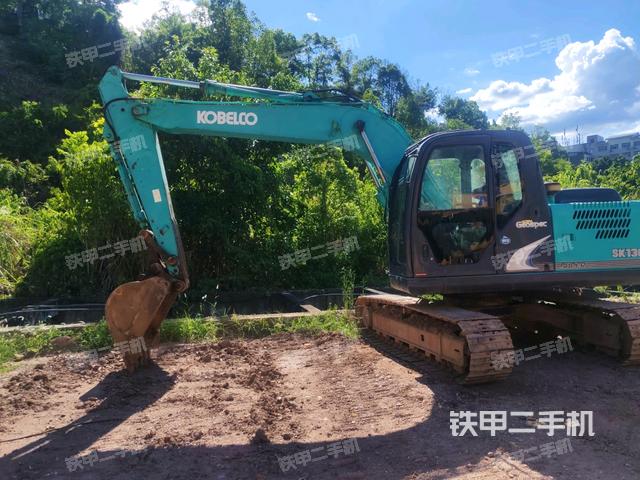 神鋼SK130-8挖掘機