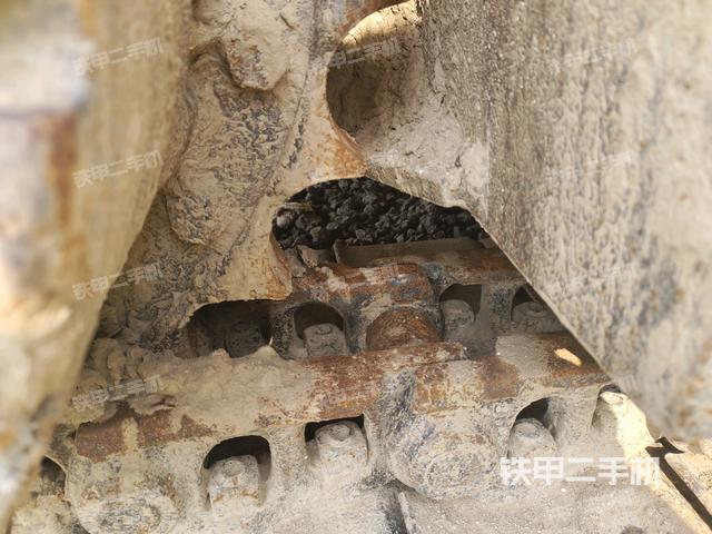 左驅(qū)動(dòng)輪(行走機(jī)構(gòu)) 左驅(qū)動(dòng)輪(行走機(jī)構(gòu))