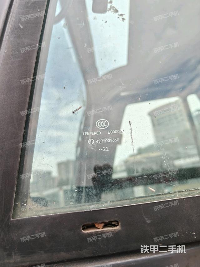 后窗玻璃角標(biāo)（駕駛室部分）