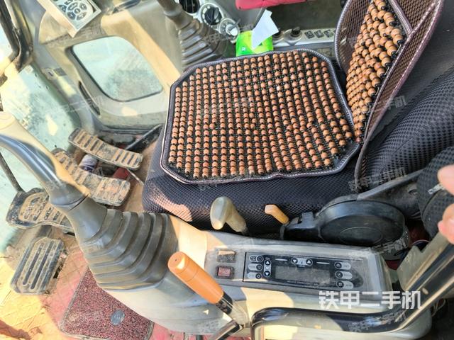 座椅后部（駕駛室部分）