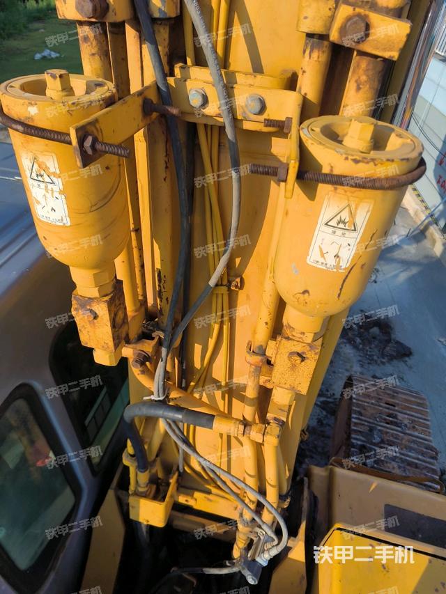 小臂整體左后（工作和回轉(zhuǎn)裝置）