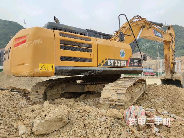 右后45(整機(jī)外觀) 右后45(整機(jī)外觀)