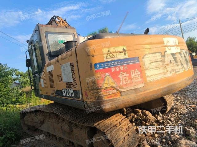 左后45(整機(jī)外觀) 左后45(整機(jī)外觀)