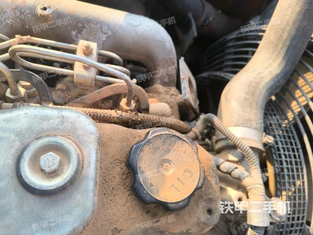 發(fā)動(dòng)機(jī)室(上車部件) 發(fā)動(dòng)機(jī)室(上車部件)