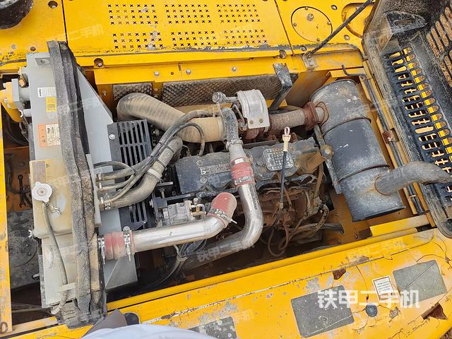 發(fā)動機整體俯視(整機外觀) 發(fā)動機整體俯視(整機外觀)
