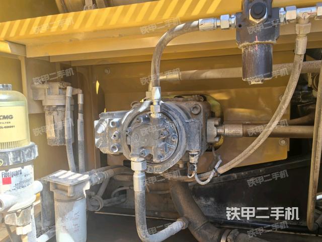 液壓泵斜45?左(大件艙室) 液壓泵斜45?左(大件艙室)