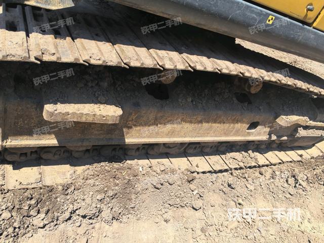 右驱动轮(行走机构) 右驱动轮(行走机构)