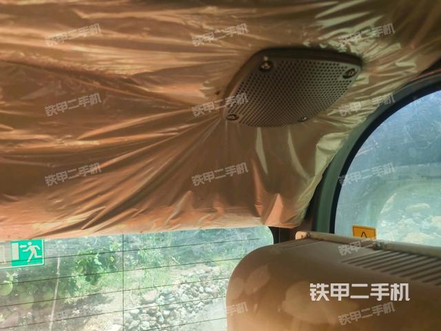 座椅后部(駕駛室部分) 座椅后部(駕駛室部分)