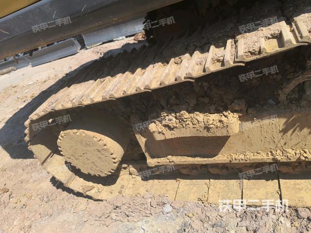 右導向輪(行走機構) 右導向輪(行走機構)