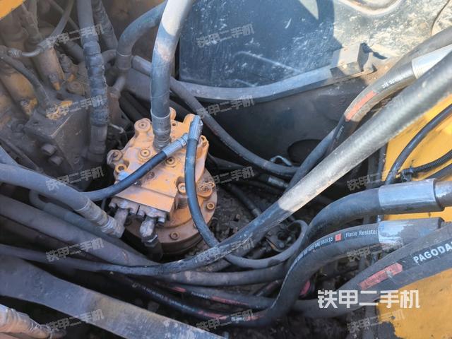增壓器特寫(xiě)(上車(chē)部件) 增壓器特寫(xiě)(上車(chē)部件)