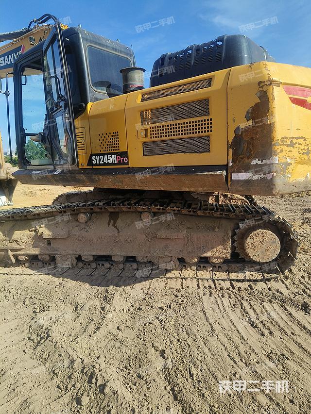 单侧履带整体（整机外观）