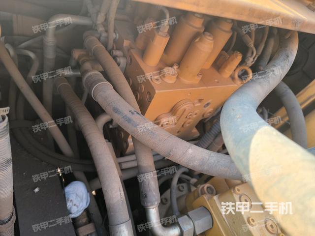 氣門室蓋螺絲特寫(上車部件) 氣門室蓋螺絲特寫(上車部件)
