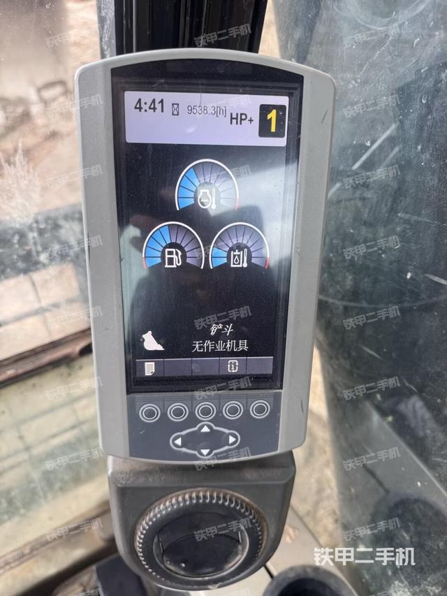 顯示屏?(駕駛室部分) 顯示屏?(駕駛室部分)
