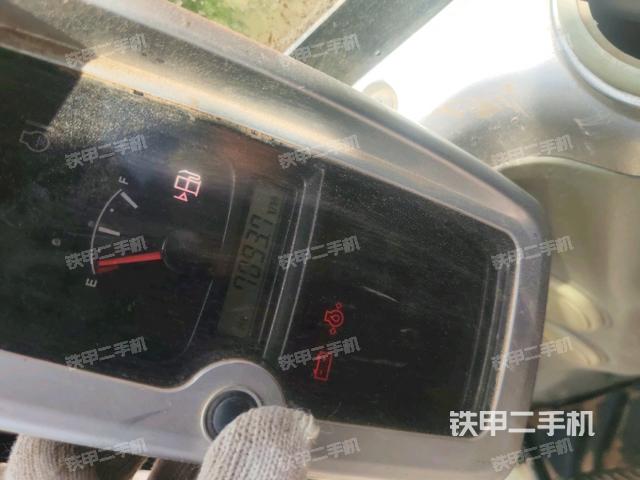 左后方玻璃角標(biāo)(駕駛室部分) 左后方玻璃角標(biāo)(駕駛室部分)