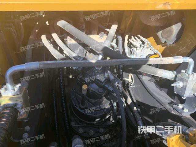 駕駛室頂部俯視(上車部件) 駕駛室頂部俯視(上車部件)