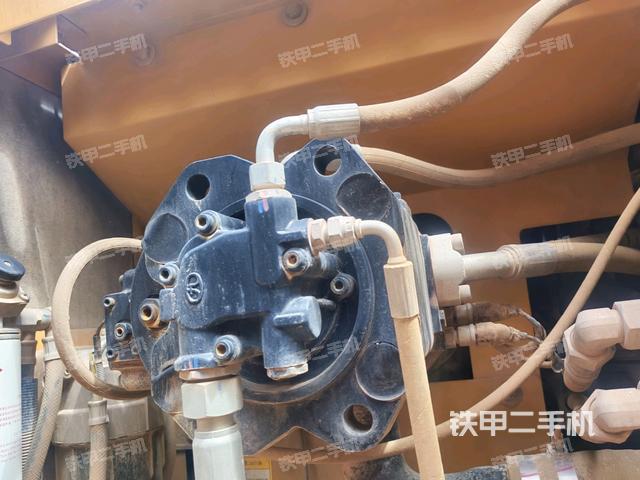 散热器正面(大件舱室) 散热器正面(大件舱室)